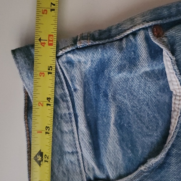 Levi's 501 Denim Cutoff Shorts Size 30 Button Fly Medium Wash Womens - Picture 7 of 8